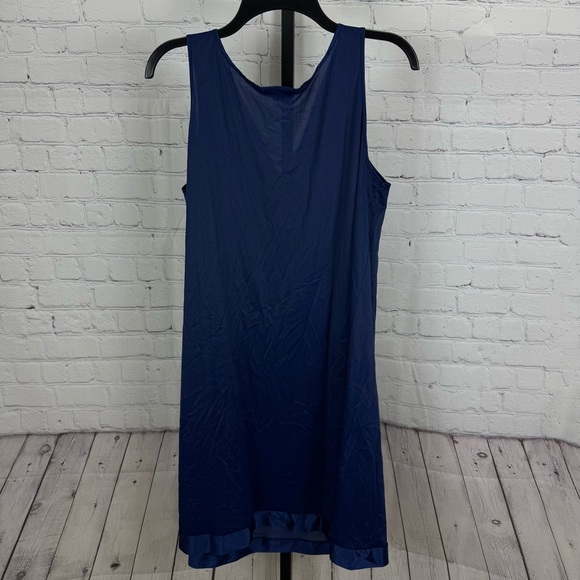 Vanity Fair Navy Coloratura Nightgown Size Medium - Picture 5 of 8